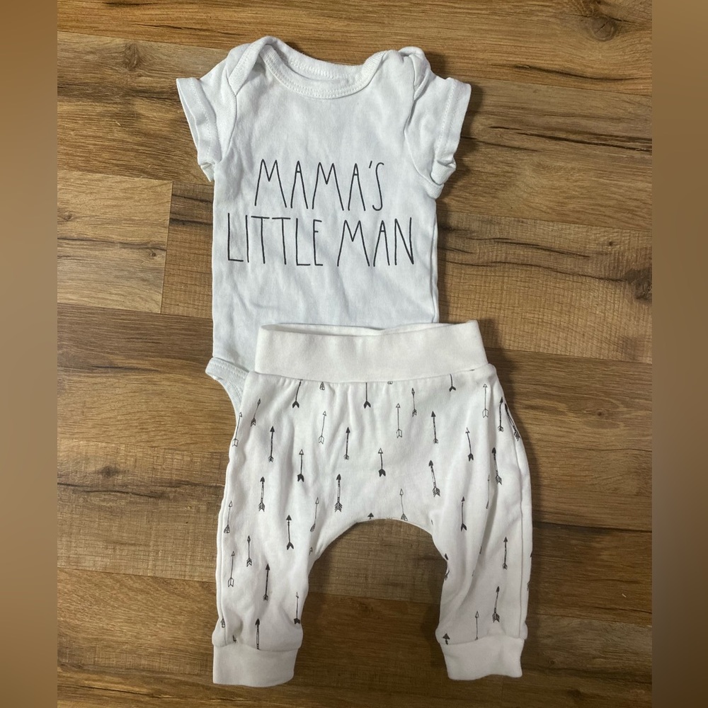 Rae Dunn Mama’s Little Man 2 piece newborn outfit
